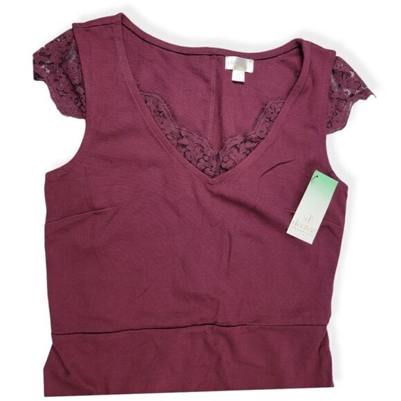 Decree Burgundy Dress with lace sleeves Small - Picture 3 of 3